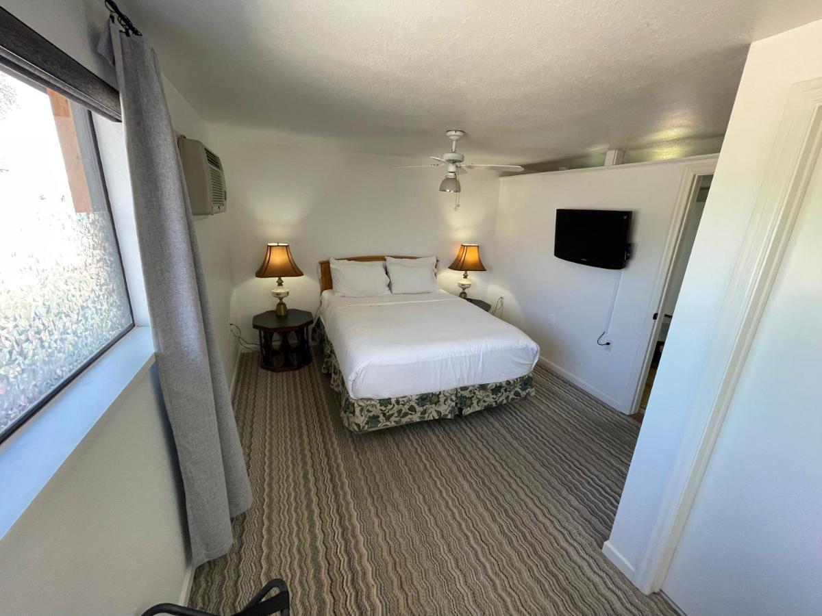 The Aztec Motel & Creative Space Seligman Exterior foto