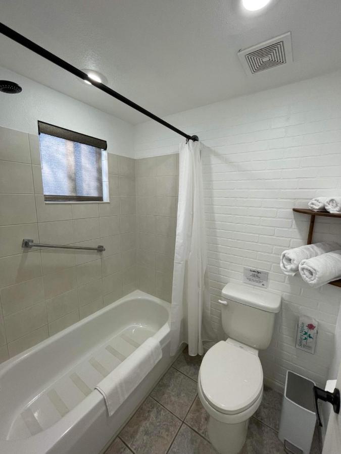 The Aztec Motel & Creative Space Seligman Exterior foto